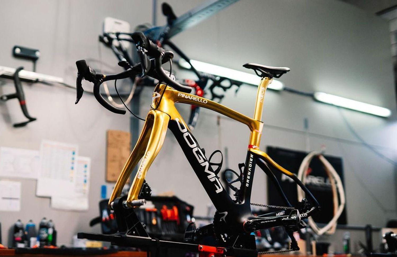 pinarello dogma carapaz