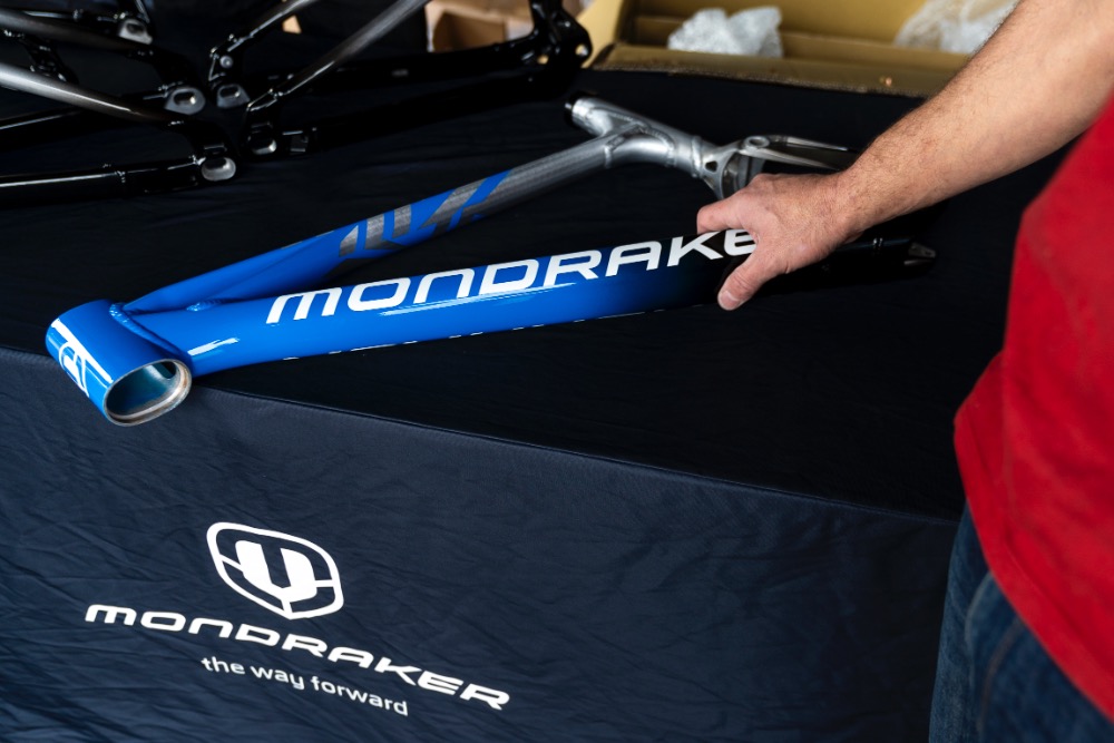 imagem-mondraker-factory-team