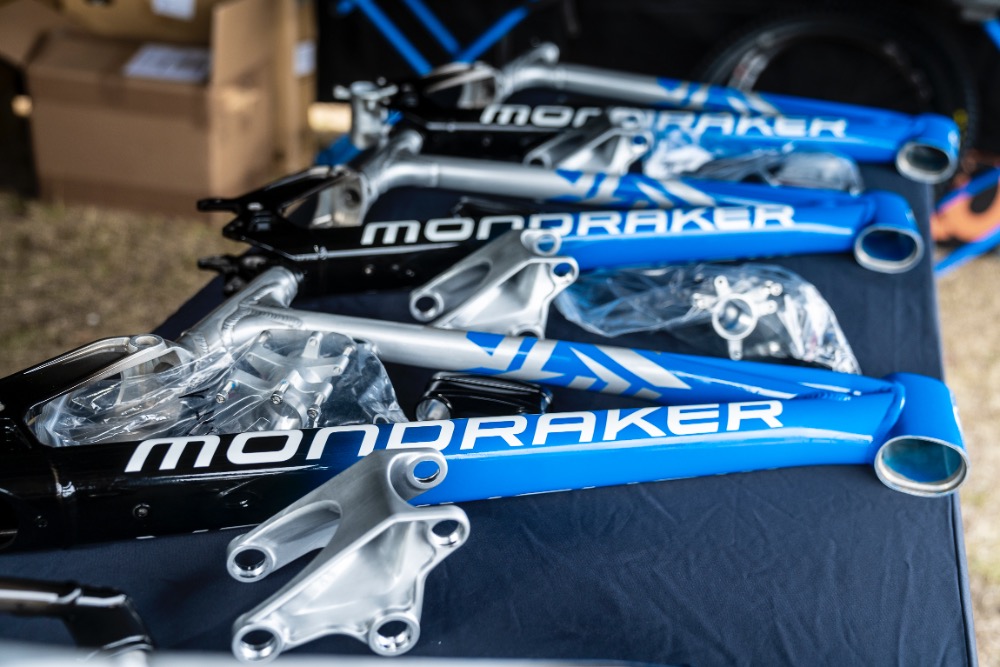 imagem-mondraker-factory-team